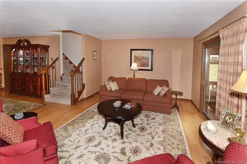 1306 Summer Hill Drive, South Windsor, CT 06074 - Thumbnail 9