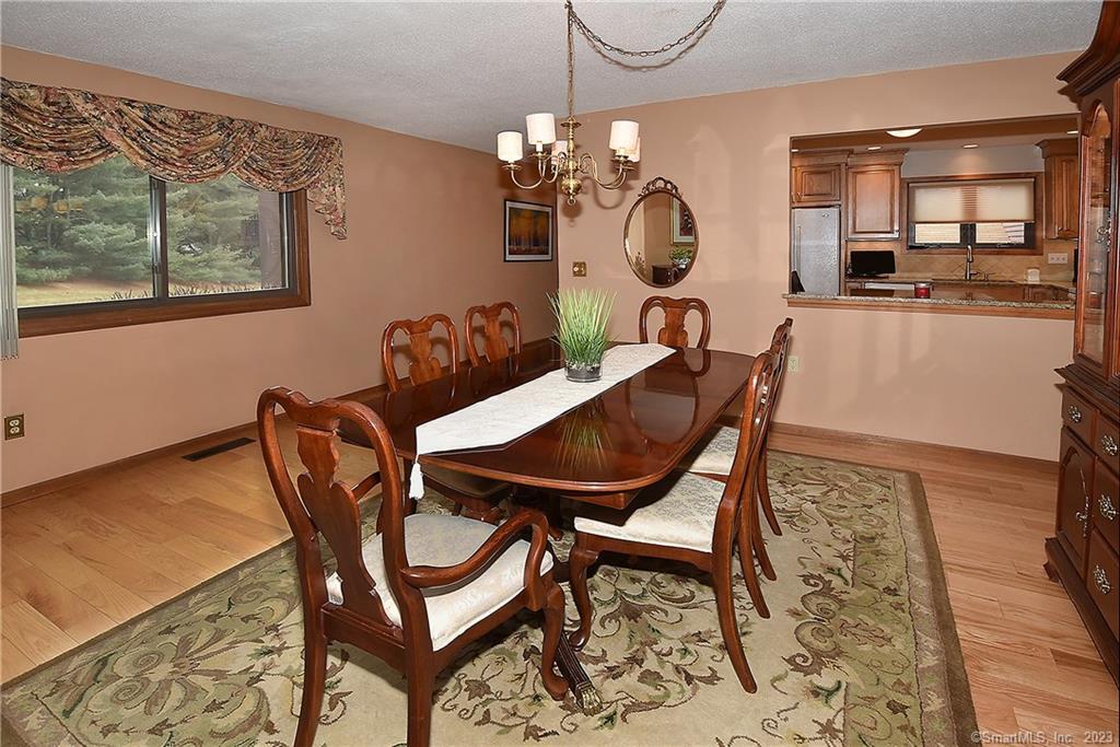 1306 Summer Hill Drive, South Windsor, CT 06074 - Thumbnail 11