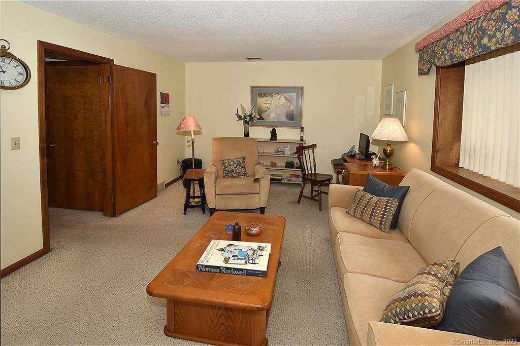 1306 Summer Hill Drive, South Windsor, CT 06074 - Thumbnail 23