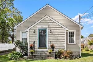 13 Island Hill Avenue