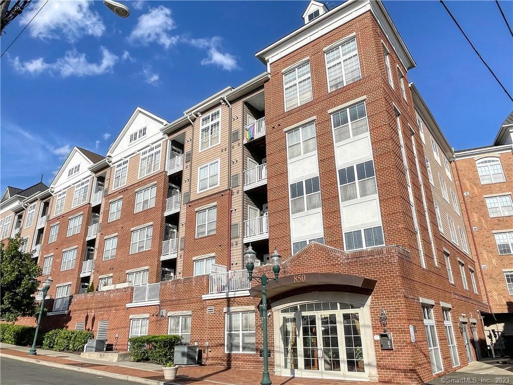 850 Main Street, Unit 226 — exterior photo