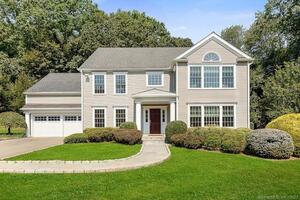 4 Lyndale Park
