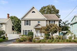 122 East Avenue, Unit 122