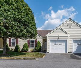 61 Elizabeth Circle, Unit 61