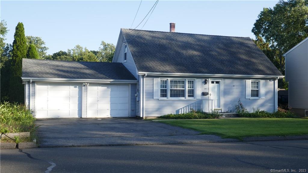 137 Old Stratfield Road — exterior photo
