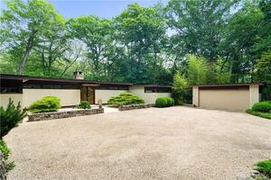 296 Frogtown Road