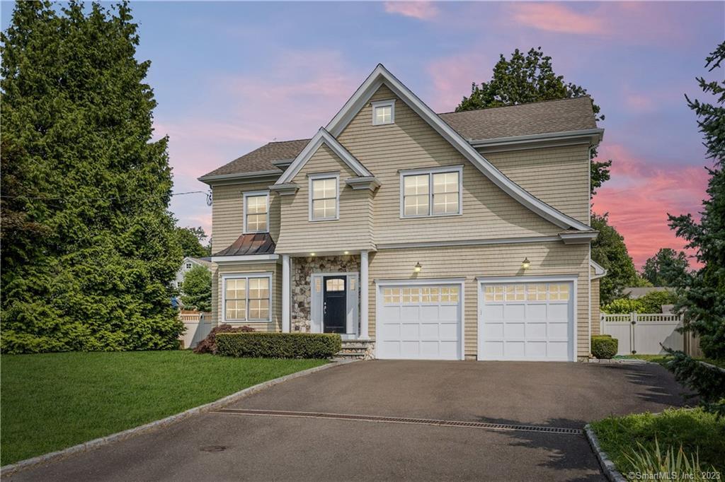 7 Dexter Road — exterior photo