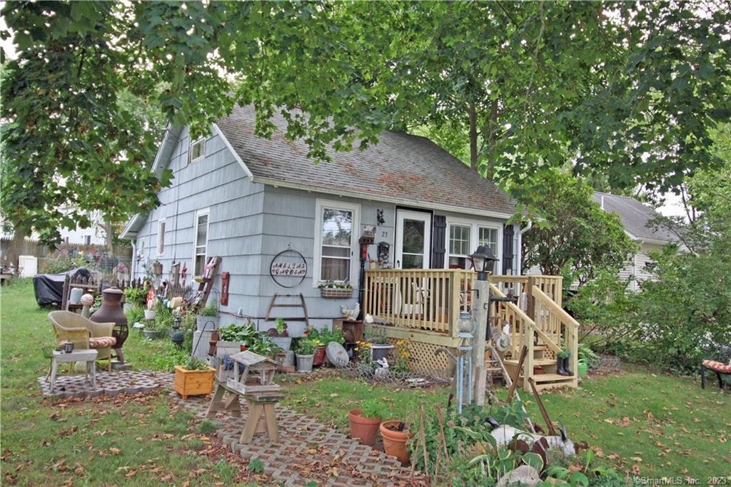 Single Family For Sale at address 23 Hill Street