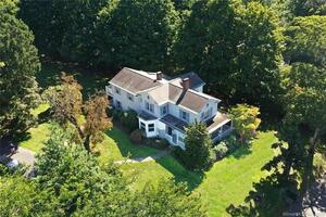 44 Brookside Road