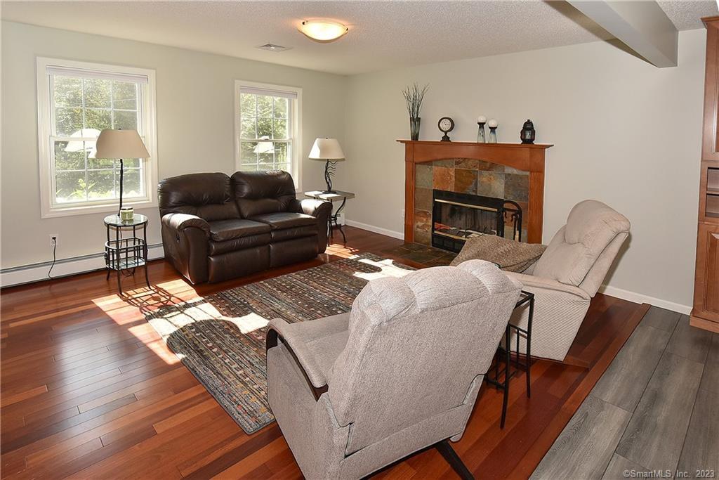 318 Old Post Road, Tolland, CT 06084 - Thumbnail 3