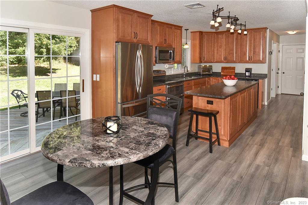 318 Old Post Road, Tolland, CT 06084 - Thumbnail 8