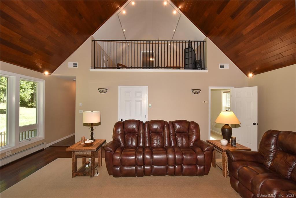 318 Old Post Road, Tolland, CT 06084 - Thumbnail 15