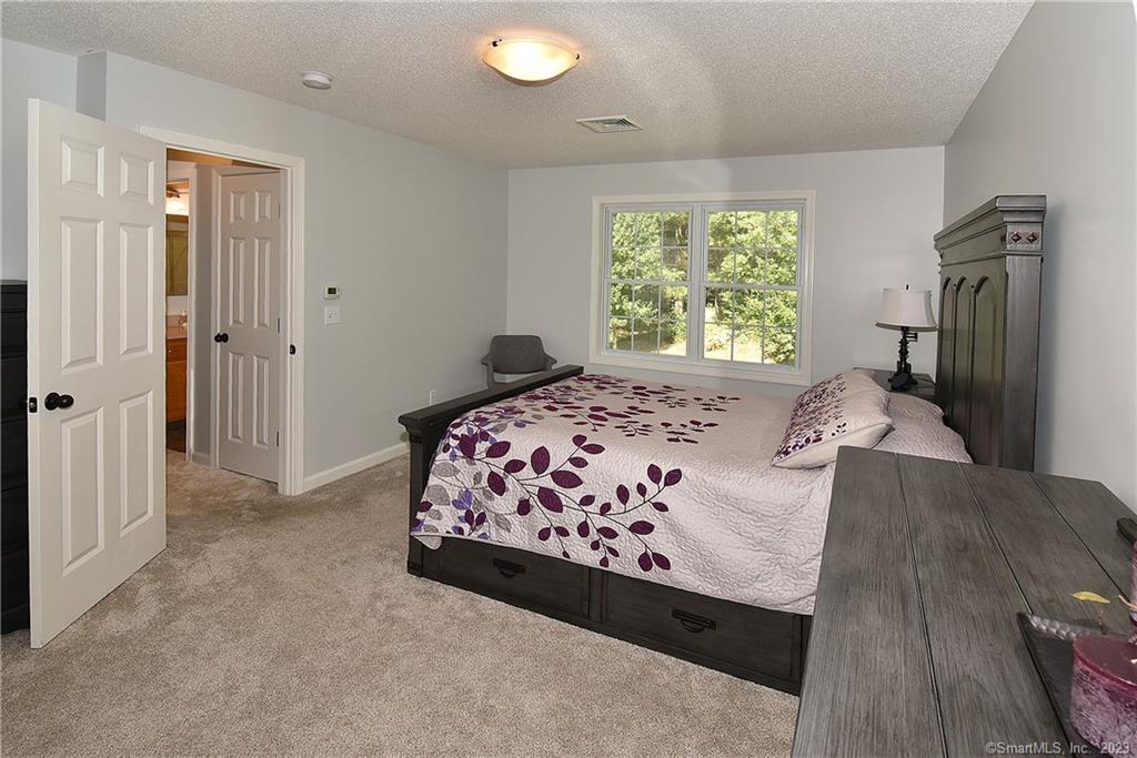 318 Old Post Road, Tolland, CT 06084 - Thumbnail 20