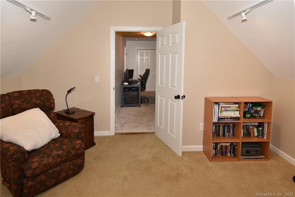 318 Old Post Road, Tolland, CT 06084 - Thumbnail 29