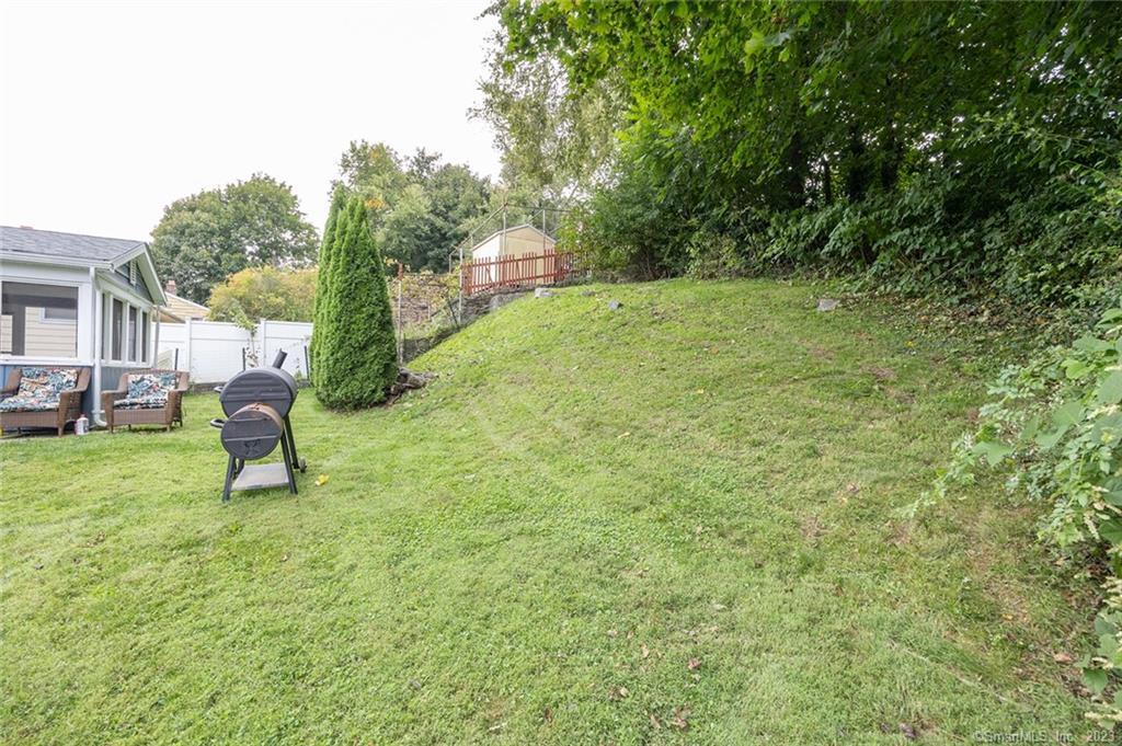 154 Lucille Street photo 34