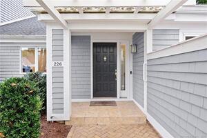 226 Lansdowne, Unit 226