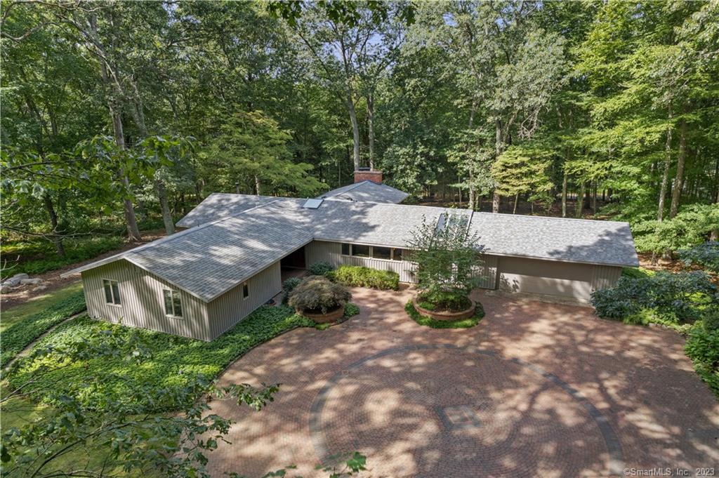 Single Family For Sale at address 11 Crest Road
