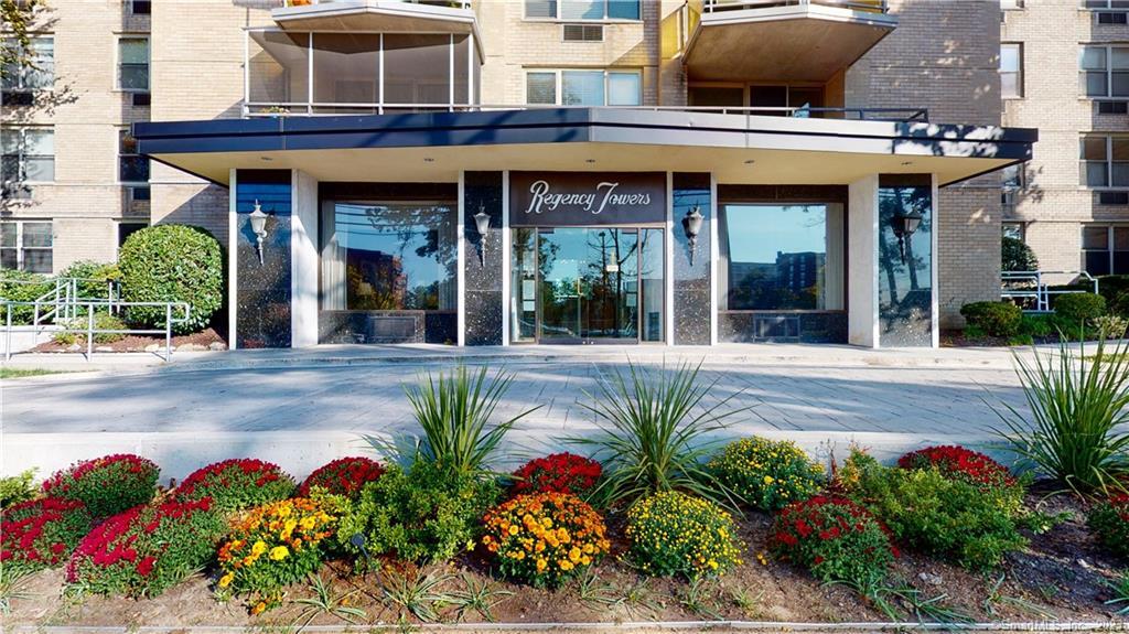 1 Strawberry Hill Court, Unit 9J — exterior photo