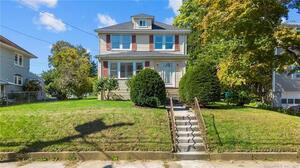 16 Hillside Avenue