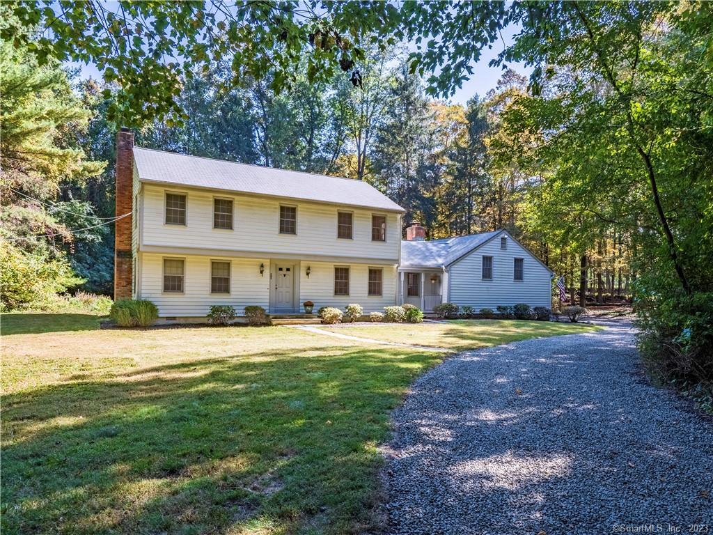 293 New Canaan Road — exterior photo