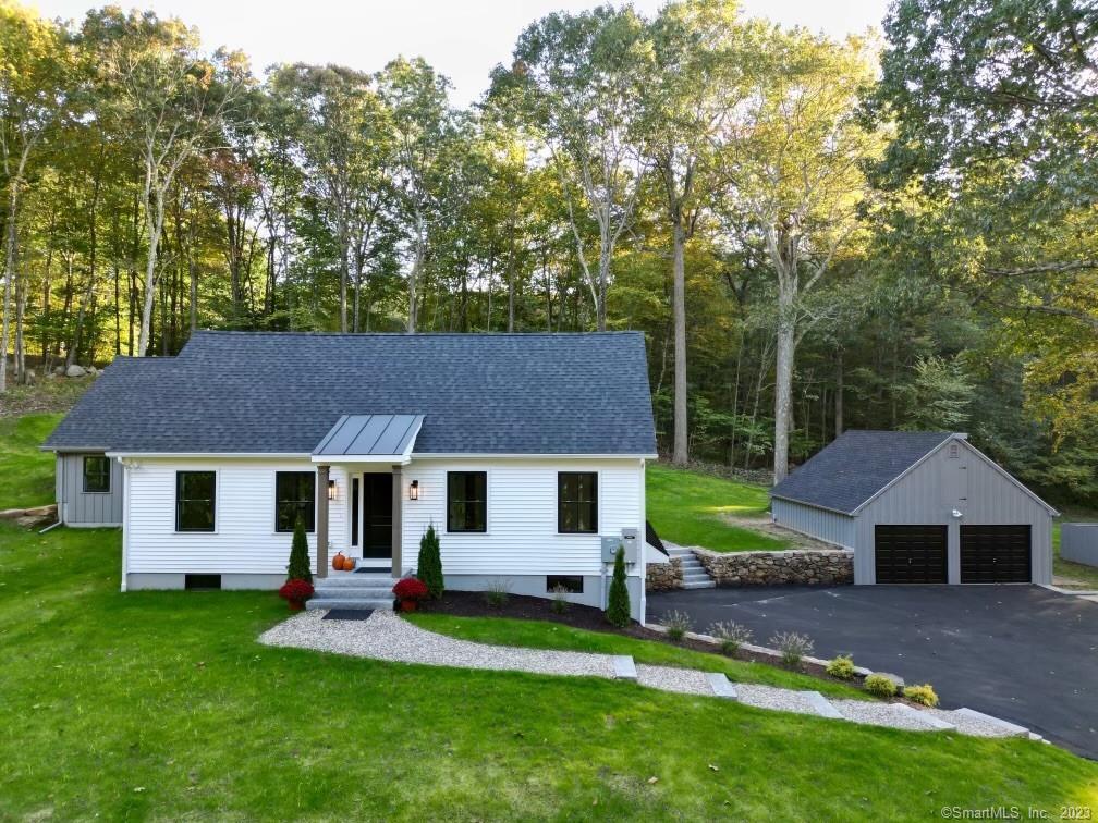14 Eden Hill Road — exterior photo
