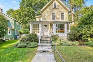 4 Roton Avenue