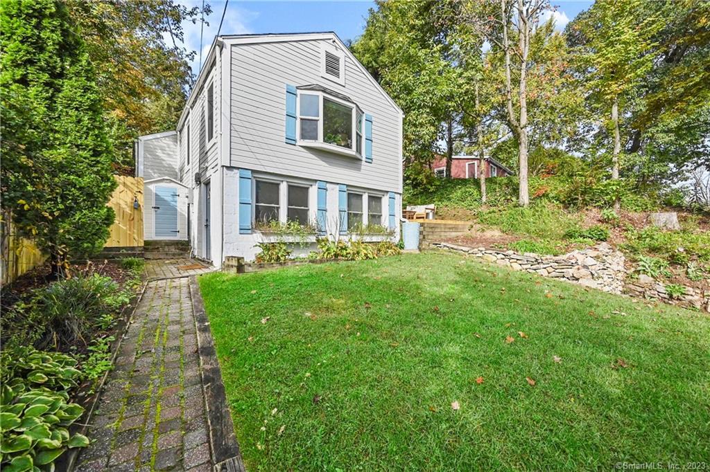 25 Underhill Road — exterior photo