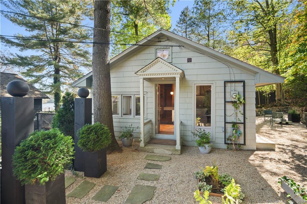 227 Mamanasco Road — exterior photo