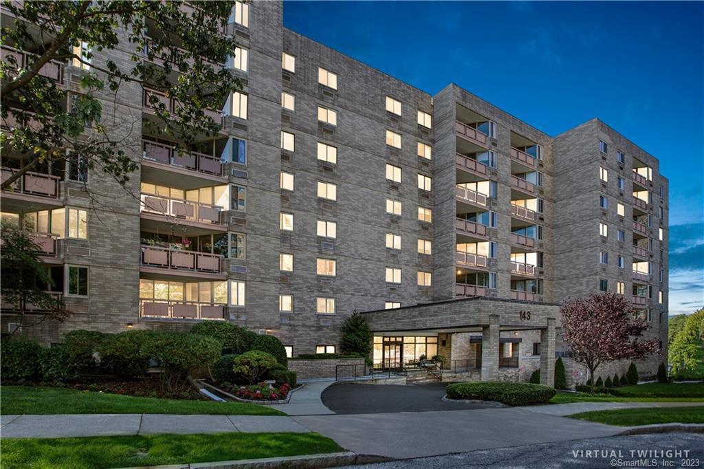 143 Hoyt Street, Unit 4E — exterior photo