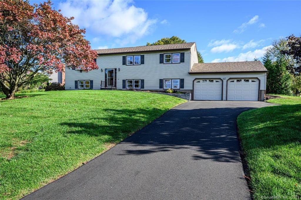 44 Carriage Drive, North Haven, CT, 06473 MLS 170605881 William Raveis