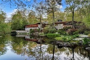 432 Frogtown Road