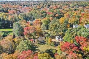 70 Cranbury Road
