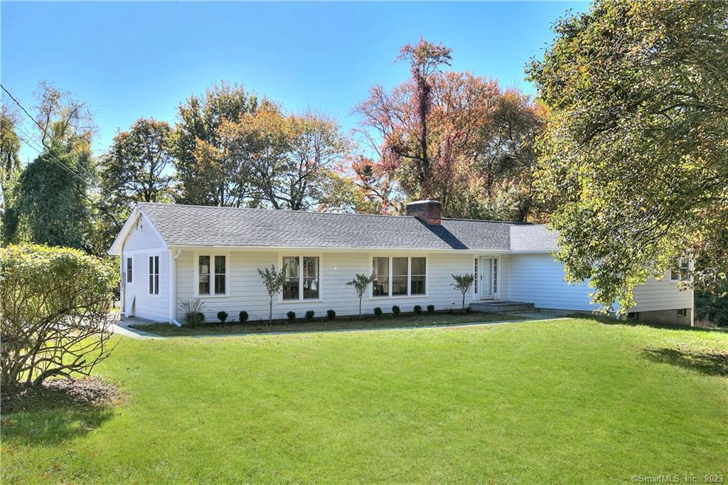 5 Sleepy Hollow Road — exterior photo