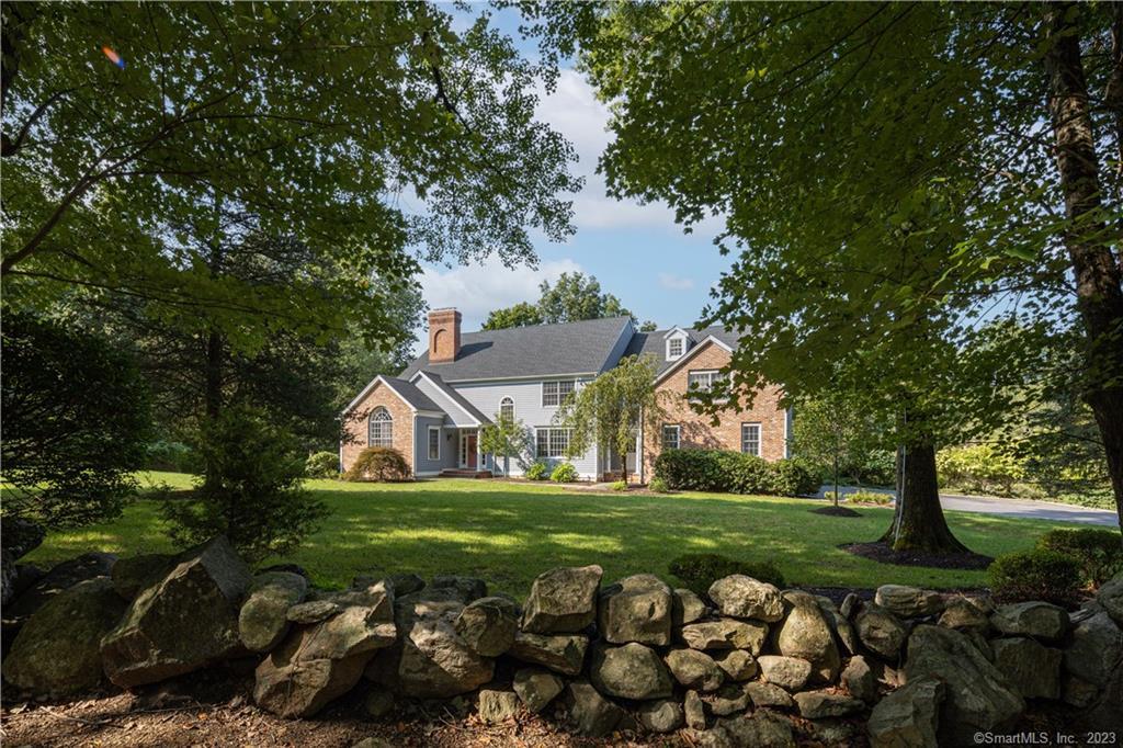 37 Pheasant Hill Road — exterior photo