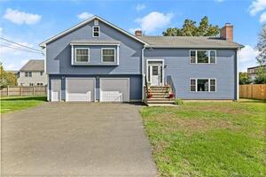27 Woods Avenue