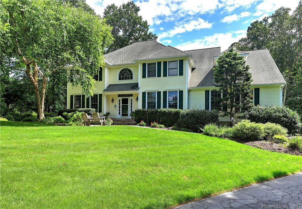 40 Gatehouse Road Trumbull, Connecticut, United States Luxury Home For Sale