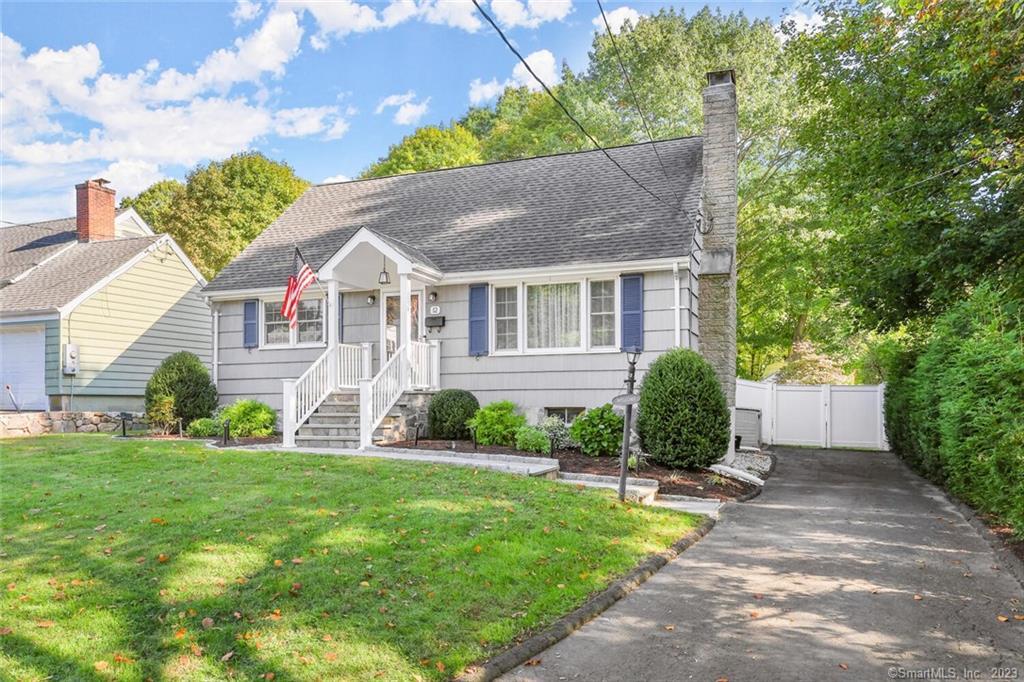 12 Cutrone Road — exterior photo