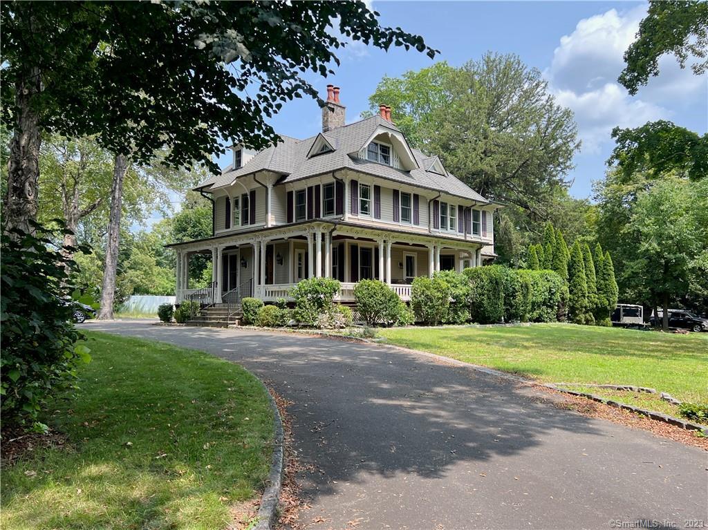 839 Newfield Avenue — exterior photo