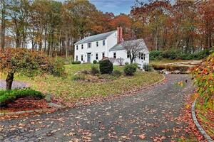 18 Split Rock Road