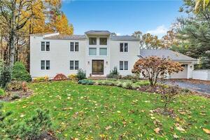 30 Lafayette Drive