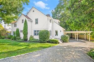 2 Covewood Drive