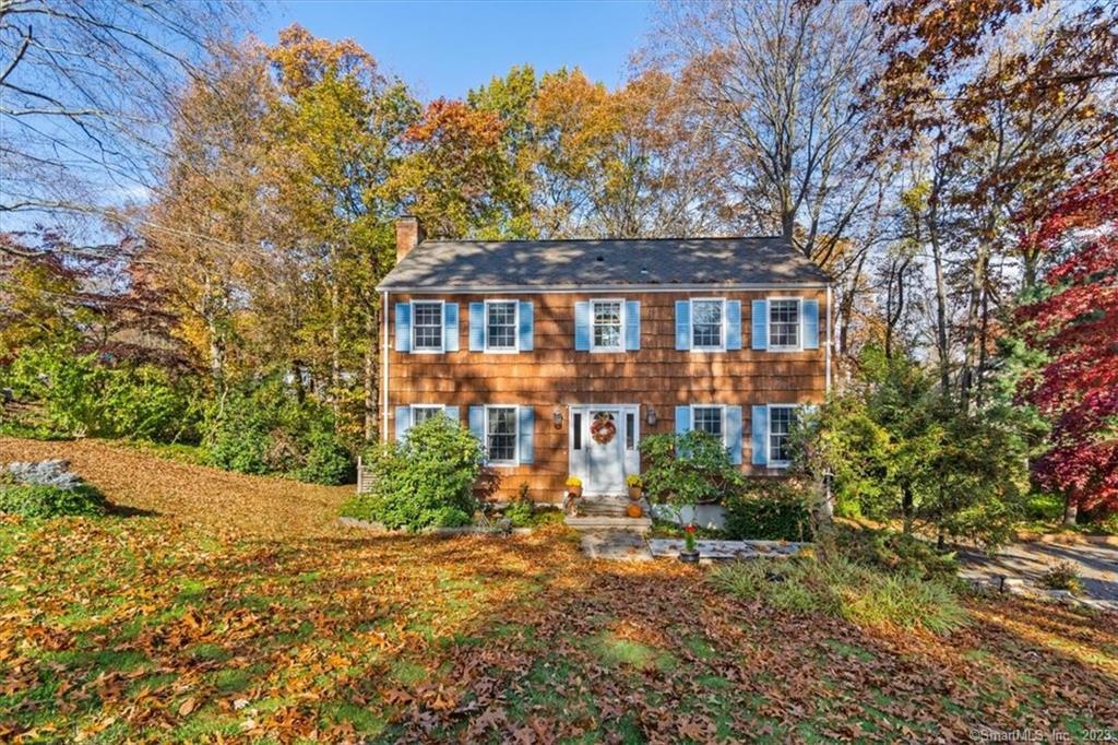 27 Glen Avenue — exterior photo