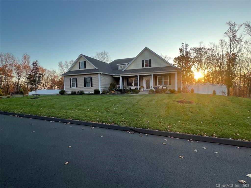 10 Anthonys Way, Bloomfield, CT 06002