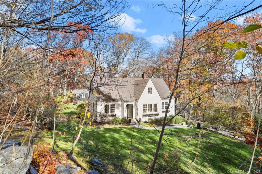55 Range Road — exterior photo
