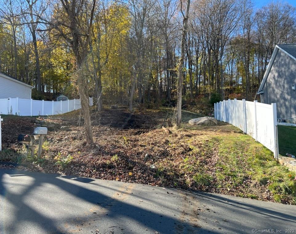 24 Hillandale Road, Danbury, CT 06810