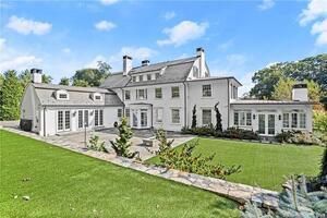 340 Collingwood Avenue