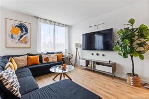 49 Day Street, Unit 202