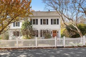 31 Brookside Road