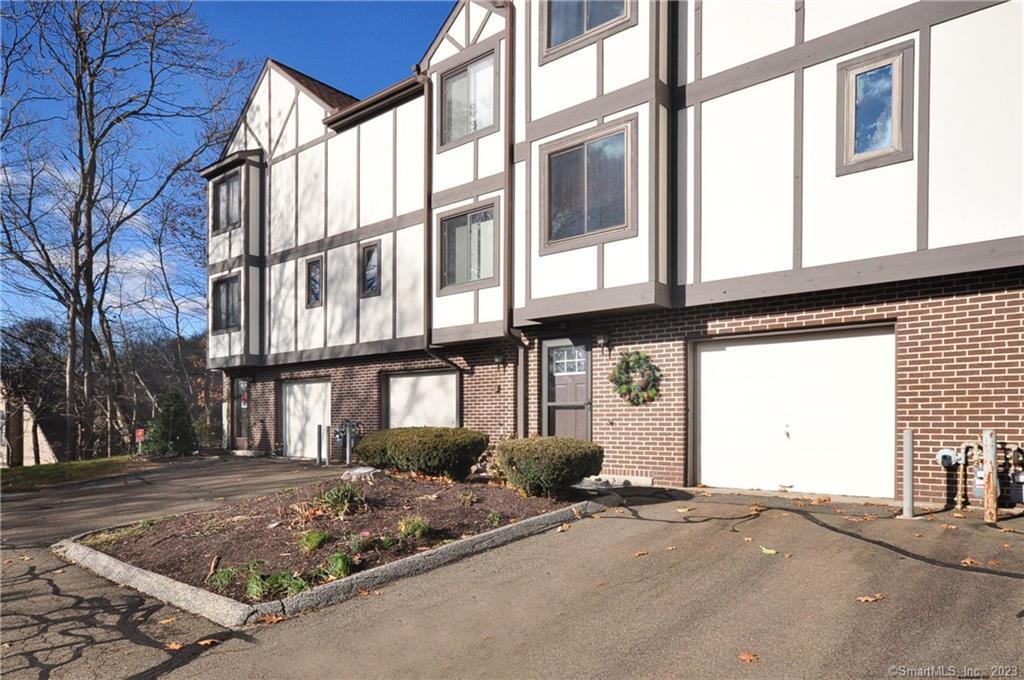 204 New Haven Avenue Derby CT