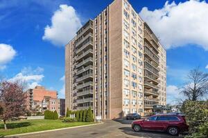 65 Glenbrook Road, Unit 4C